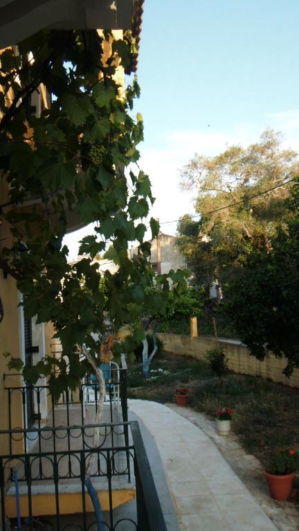 Niki Apartments Ípszosz Kültér fotó